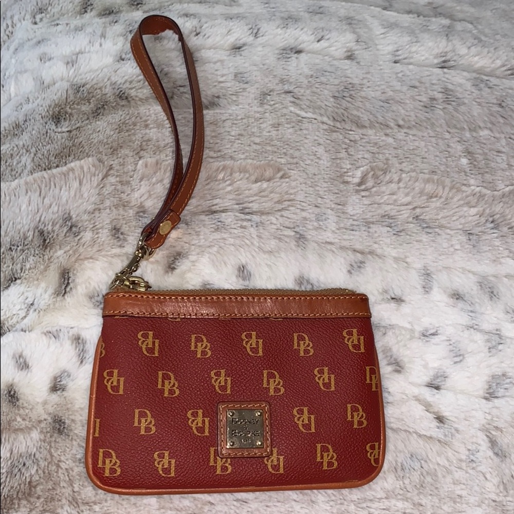 Dooney & Bourke wristlet
